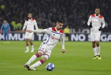 在他大学时 在他大学时